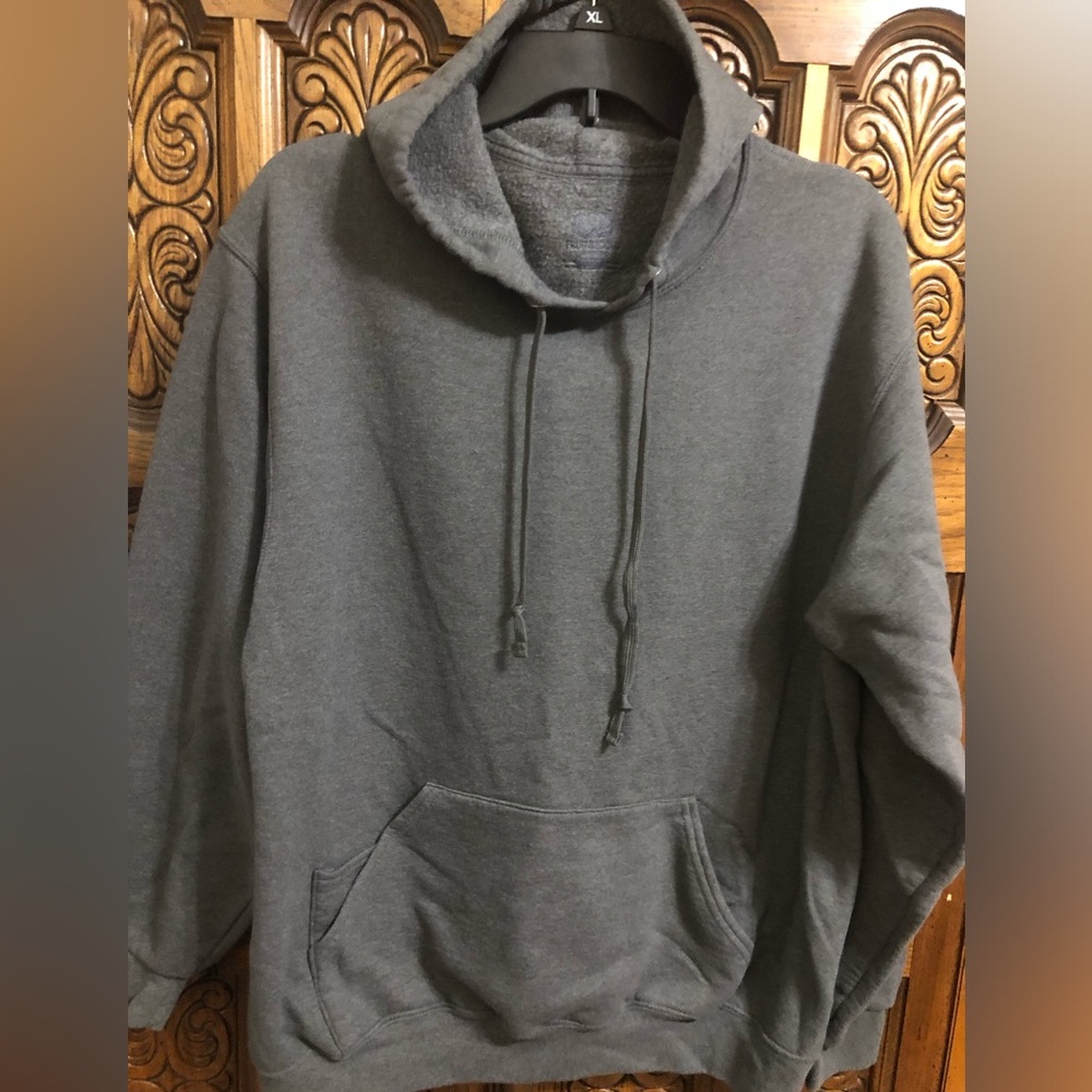 Fruit of The Loom Pullover Sweatshirt 🍇🍎